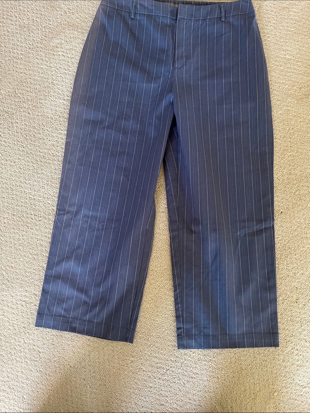 croft & barrow Navy Pinstripe Capris